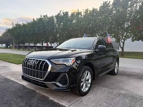 2023 Audi Q3 Premium 45 TFSI S line quattro Tiptronic