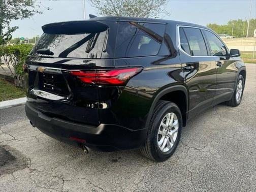 2022 Chevrolet Traverse LS