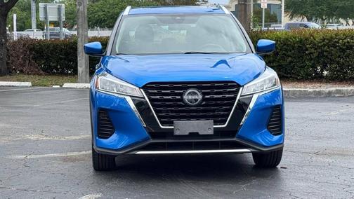 2023 Nissan Kicks SV