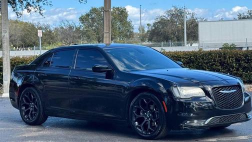 2019 Chrysler 300 S