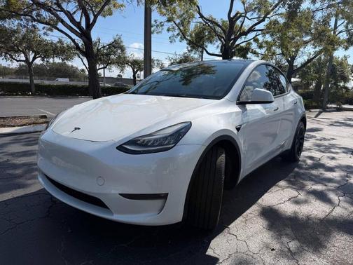 2021 Tesla Model Y Long Range Dual Motor All-Wheel Drive