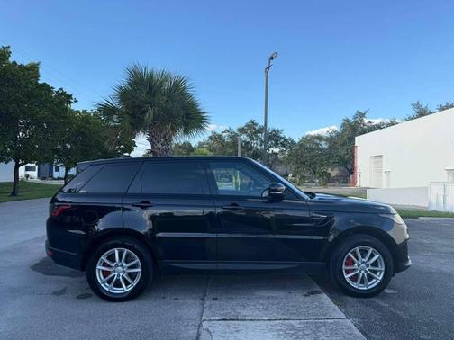 2021 Land Rover Range Rover Sport SE