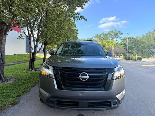 Gun Metallic 2022 Nissan Pathfinder SV 2WD