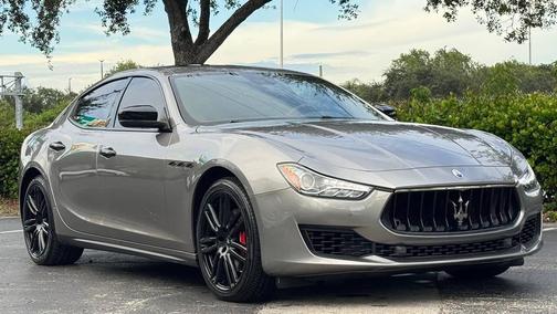Grigio Maratea Metallescent 2019 Maserati Ghibli Base 4dr Sedan