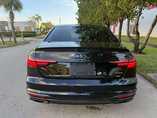 2023 Audi A4 45 S line Premium Plus