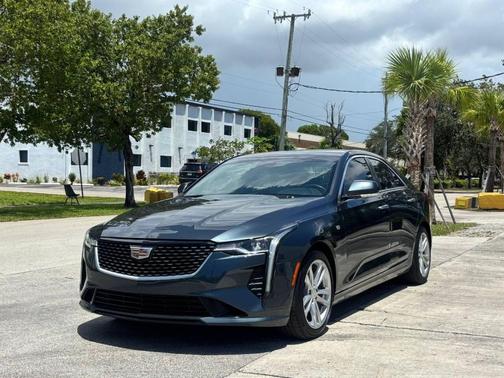 2020 Cadillac CT4 Luxury