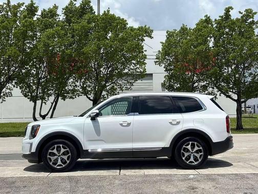 Snow White Pearl 2020 Kia Telluride EX