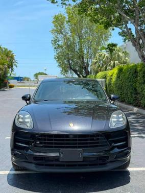 Black 2021 Porsche Macan Macan S