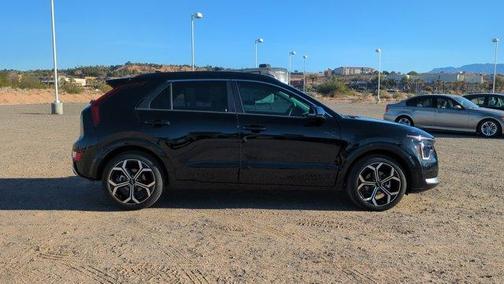 2024 Kia Niro EX Touring