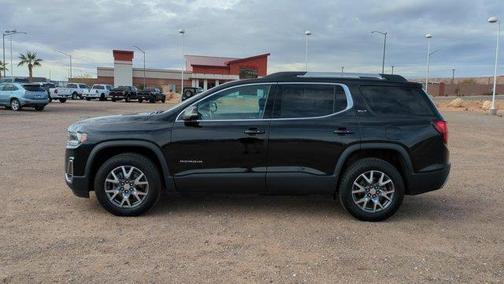 2022 GMC Acadia SLT