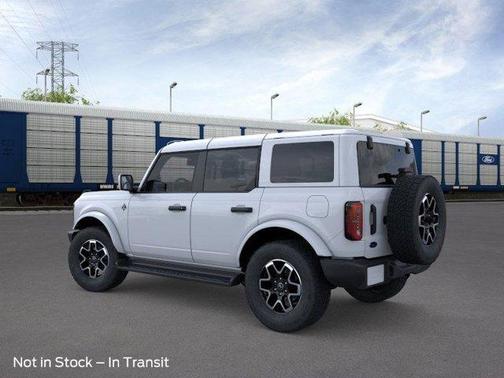 Oxford White 2026 Ford Bronco Outer Banks
