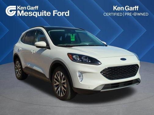 2022 Ford Escape Titanium