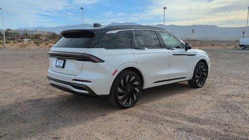 2025 Lincoln Nautilus Black Label