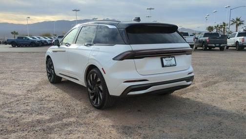 2025 Lincoln Nautilus Black Label