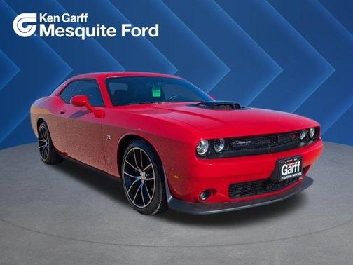2016 Dodge Challenger 392 Hemi Scat Pack Shaker