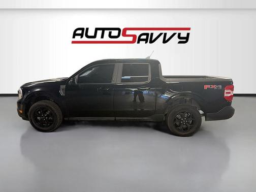 SHADOW BLACK 2023 Ford Maverick Lariat