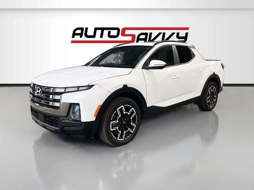 Atlas White 2025 Hyundai SANTA CRUZ Limited
