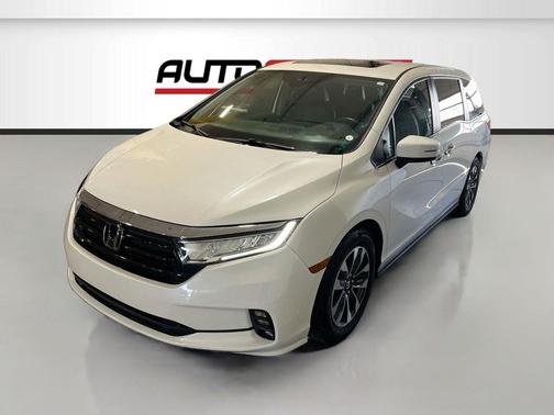 Platinum White Pearl 2023 Honda Odyssey EX-L