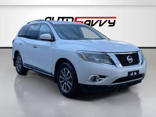 Moonlight White 2014 Nissan Pathfinder SL