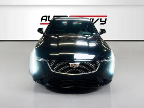 2024 Cadillac CT4 Luxury