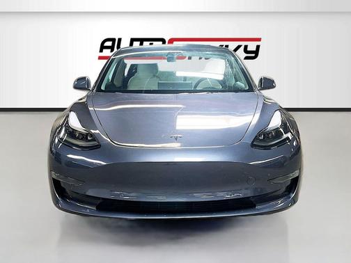 Gray 2022 Tesla Model 3 Performance