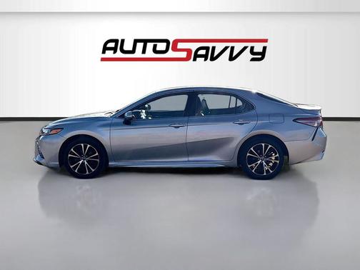 Celestial Silver Metallic 2020 Toyota Camry SE