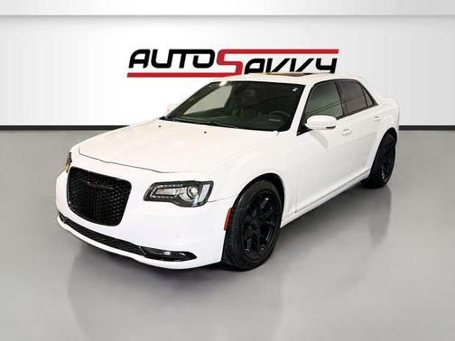 Bright White Clearcoat 2023 Chrysler 300 S