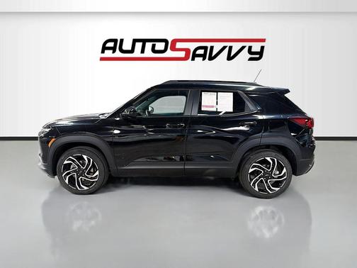 Mosaic Black Metallic 2024 Chevrolet Trailblazer RS