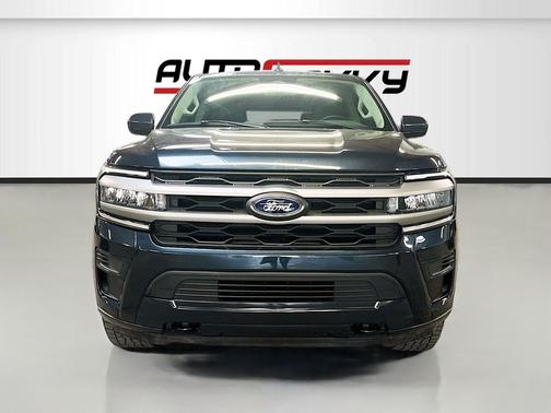 STONE BLUE METALLIC 2024 Ford Expedition XLT