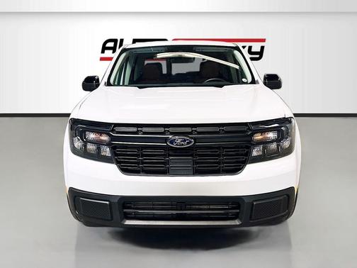 OXFORD WHITE 2024 Ford Maverick Lariat