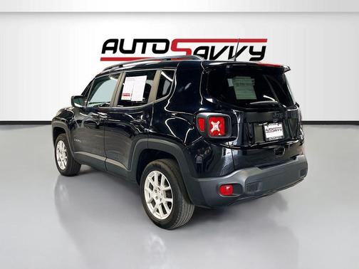 Black Clearcoat 2021 Jeep Renegade Latitude