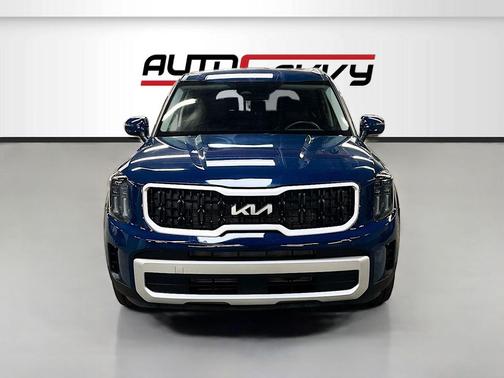 Midnight Lake Blue 2023 Kia Telluride S