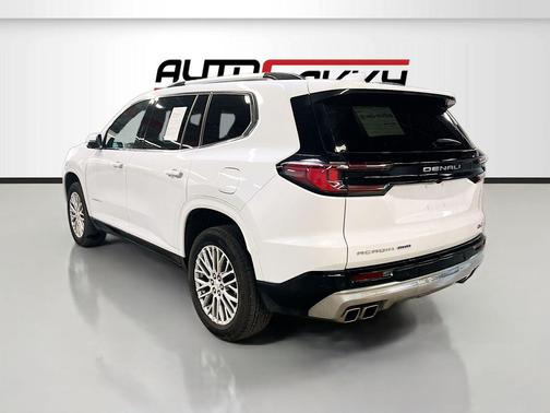 White Frost Tricoat 2024 GMC Acadia Denali