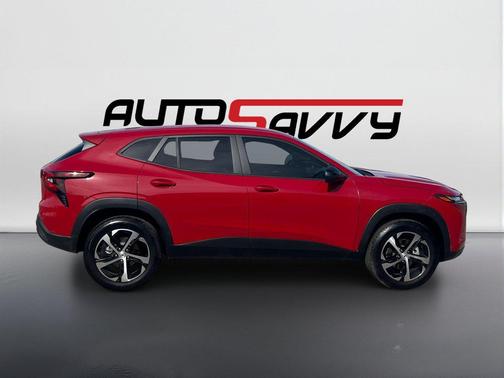Apex Red 2026 Chevrolet Trax FWD 1RS