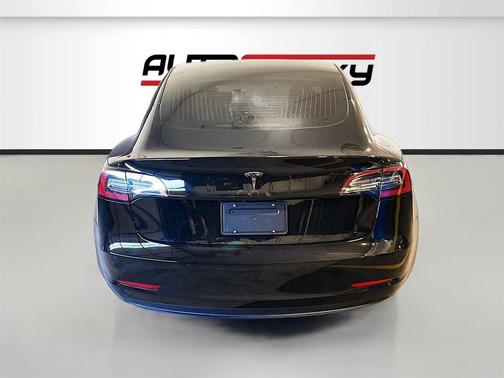 2020 Tesla Model 3 Standard Range