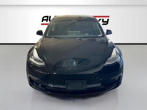 2020 Tesla Model 3 Standard Range