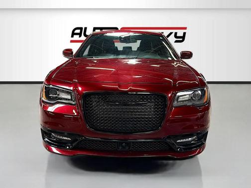 Velvet Red Pearlcoat 2023 Chrysler 300 S