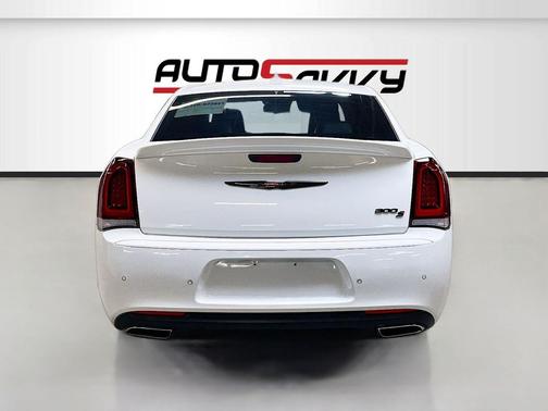2022 Chrysler 300 S