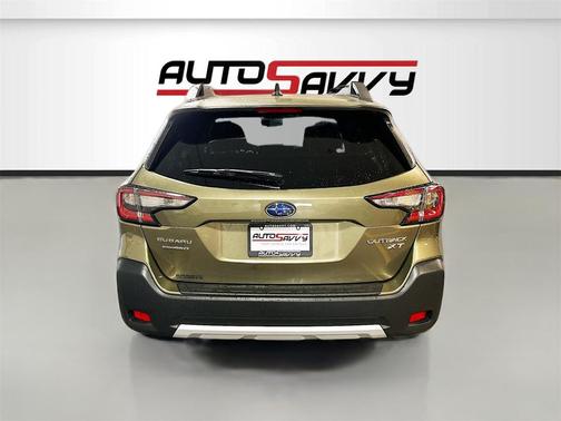 2025 Subaru Outback Limited XT