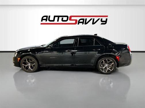 2023 Chrysler 300 Touring