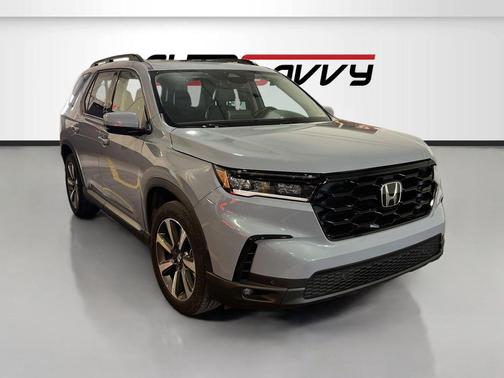 Gray 2024 Honda Pilot Touring 8-Passenger