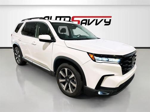 2025 Honda Pilot Touring 8-Passenger