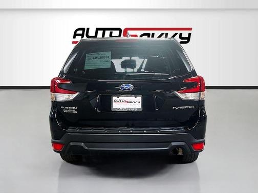 Crystal Black Silica 2022 Subaru Forester Premium