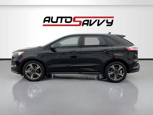 Black Metallic 2023 Ford Edge ST
