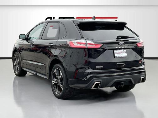 Black Metallic 2023 Ford Edge ST