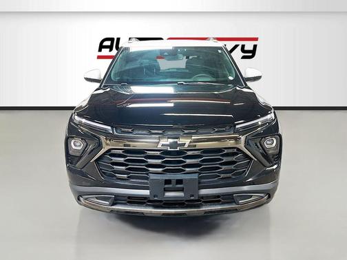 Mosaic Black Metallic 2024 Chevrolet Trailblazer ACTIV