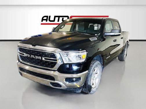 Diamond Black Crystal Pearlcoat 2022 RAM 1500 Big Horn/Lone Star