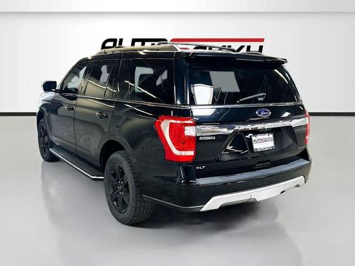 AGATE BLACK METALLIC 2021 Ford Expedition XLT