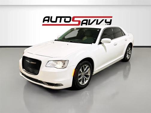 2016 Chrysler 300 Limited