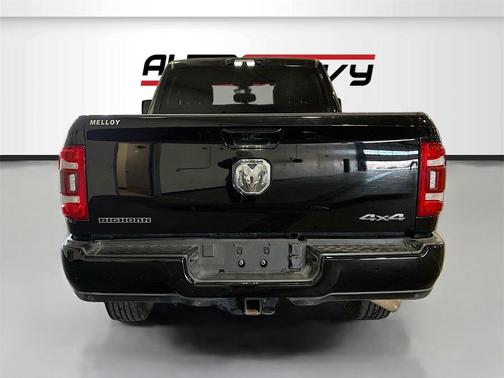 2023 RAM 2500 Big Horn Crew Cab 4x4 6'4' Box